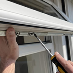 Réparation porte PVC